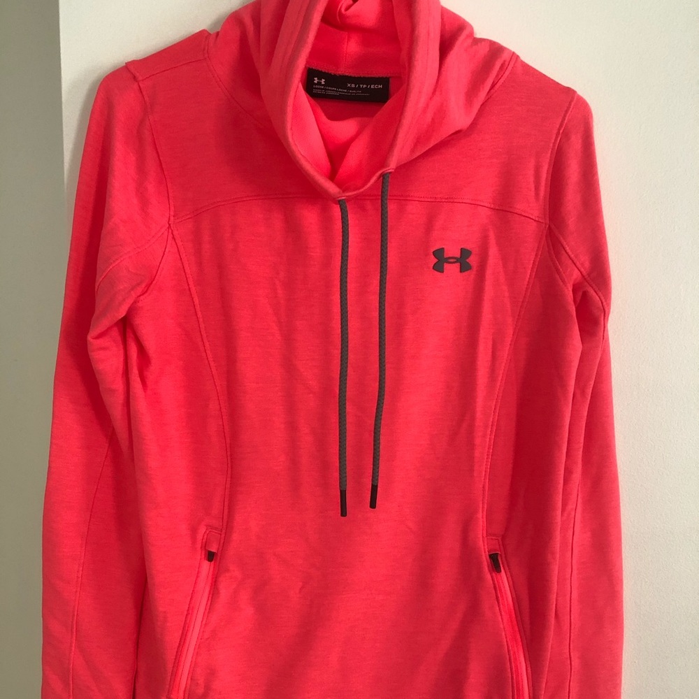 Under Armour pullover